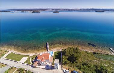 Ferienhaus für 10 Personen, mit Terrasse auf Pasman