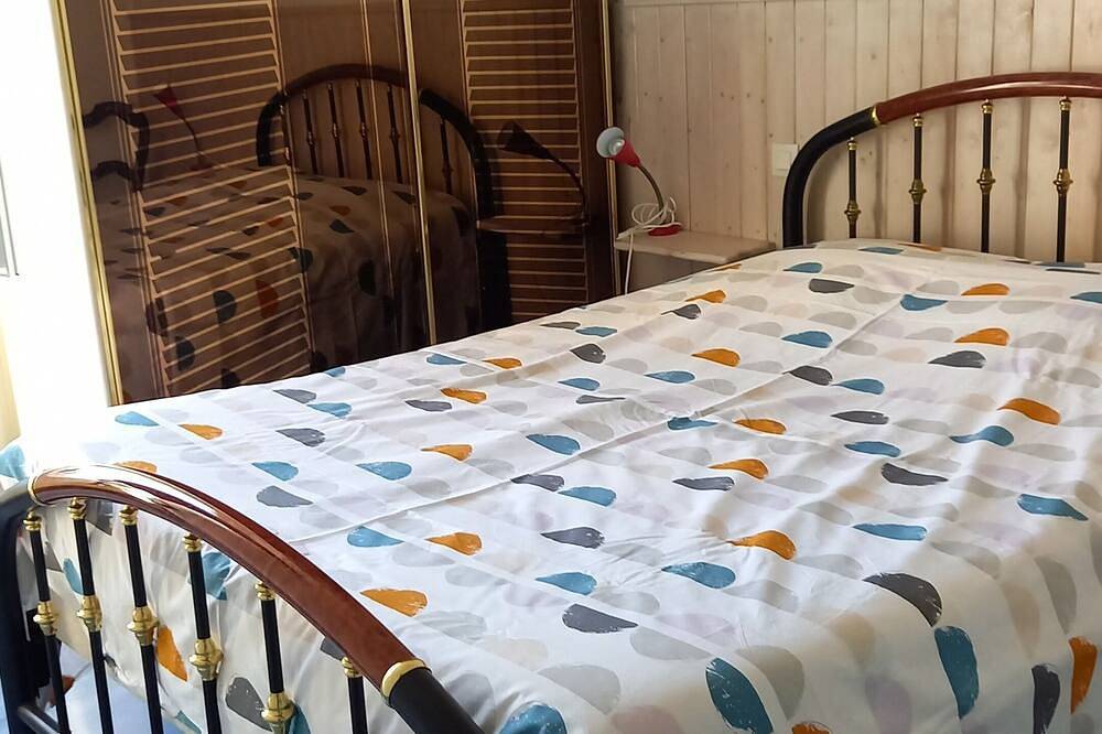 Entire apartment, T4 apartment in townhouse, very bright, quiet area in Cran-Gevrier, Annecy (commune)