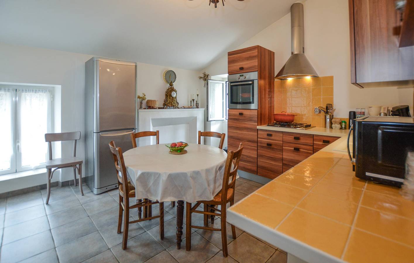 Ganze Ferienwohnung, Gemütliche Wohnung 2km von Cozzano - Parkplatz, Terrasse & AC in Ciamannacce, Regionaler Naturpark Korsika