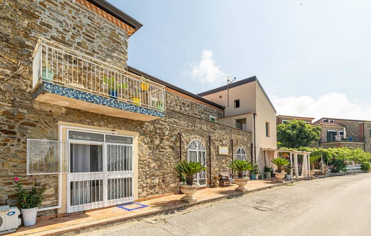 Ferienhaus für 9 Personen in San Mauro Cilento