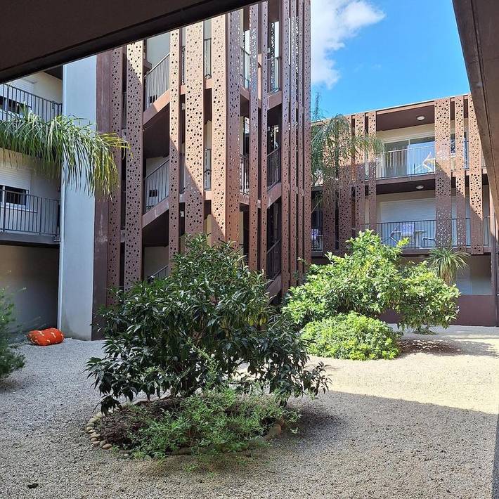 Gîte pour 2 personnes, avec jacuzzi ainsi que piscine et jardin à Remoulins - 4