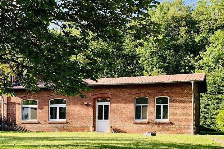 Ferienhaus für 6 Personen, mit Terrasse und Garten - 1