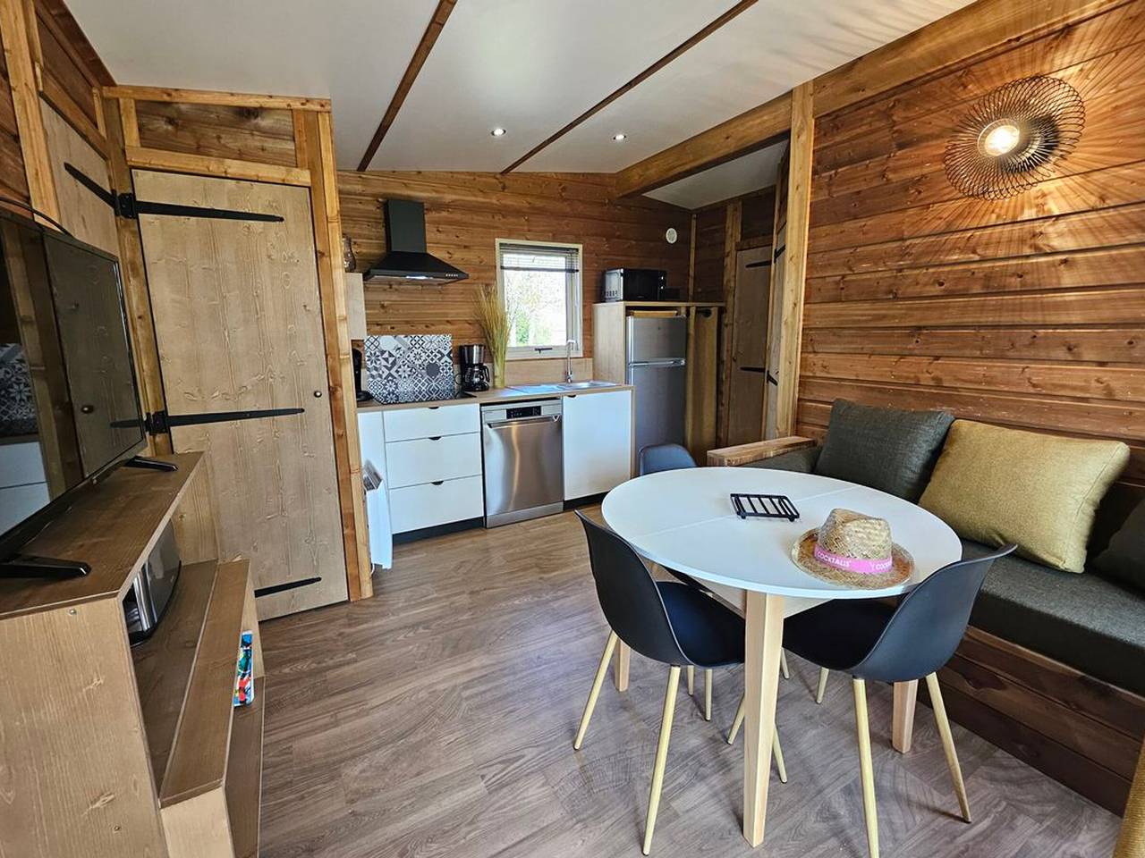 Mobil-home confortable, animaux Ok - 6 pers. in Coulon, Région de Niort