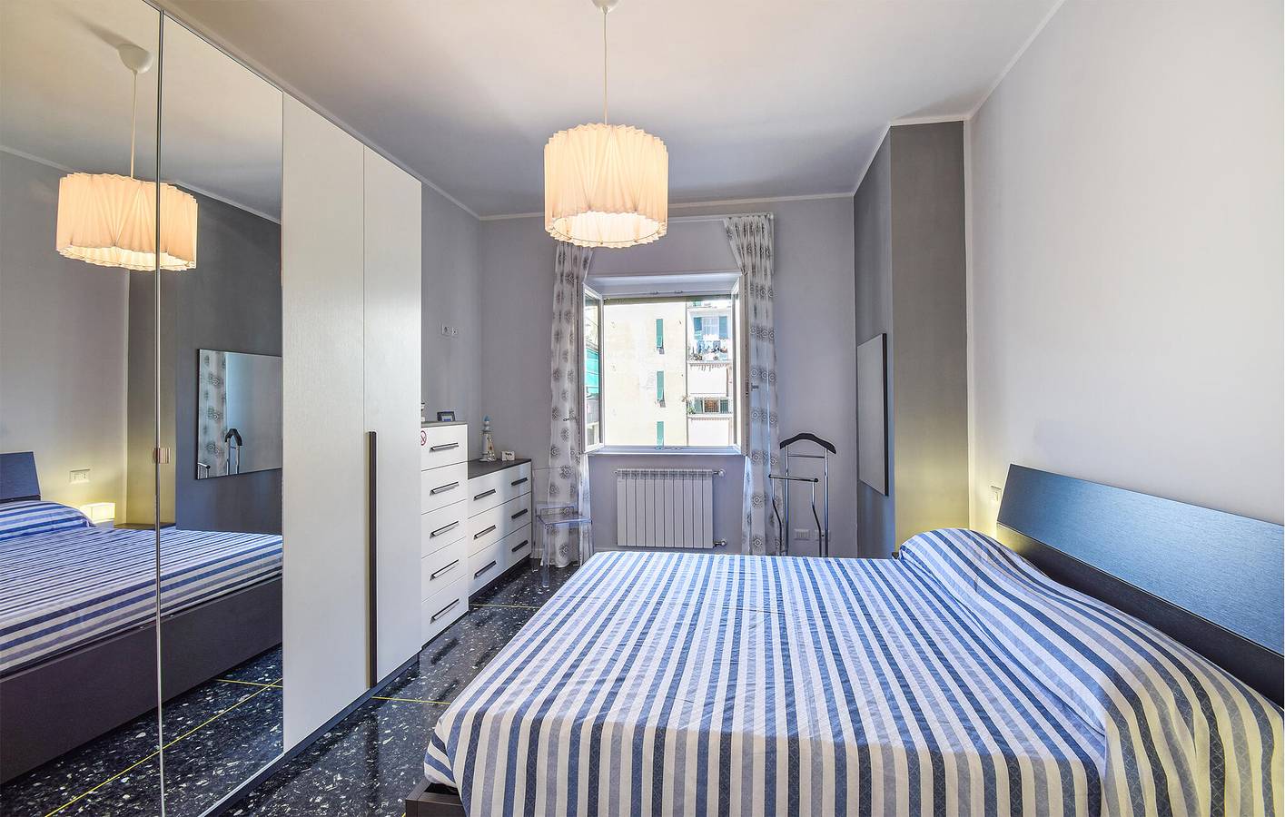 Apartamento vacacional entero, Acogedor apartamento con terraza, aparcamiento y WiFi a 1,5 km de Bagni Nilo in Savona (City), Savona