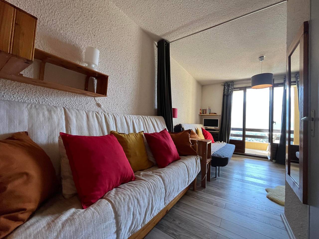 Appartement entier, Cosy Mini T2 à Barcelonnette - 4 pers, balcon sud tranquille in Barcelonnette, Val d’Allos