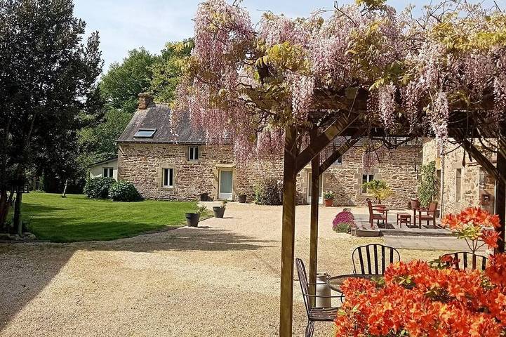 Location de vacances pour 7 personnes à Guénin