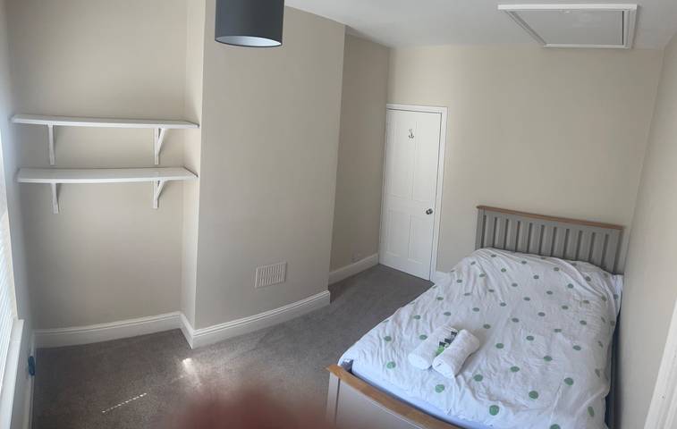 Holiday rental for 5 people, with garden, child-friendly in Leicester