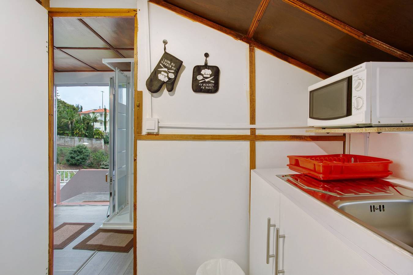 Chalet 'Luci's House' met Uitzicht op Zee, Privéterras en Wi-Fi, foto 8