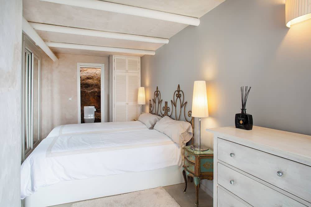 \"Tranquilidad y Encanto en la Olive Tree House - Finca Love Garden\" in Playa de los Alemanes, Tarifa