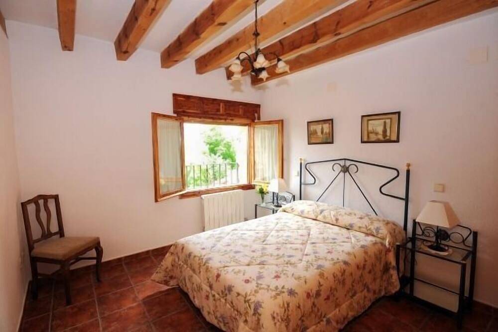 Casa rural (alquiler íntegro) El Fresno para 10 personas in Arcones, Provincia de Segovia