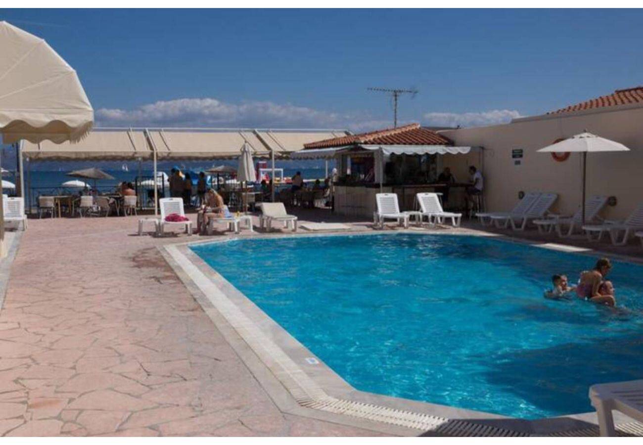 Entire apartment, Apartment 'Villa Marinos Blue' with Sea View, Wi-Fi and Air Conditioning in Kavos, Corfu