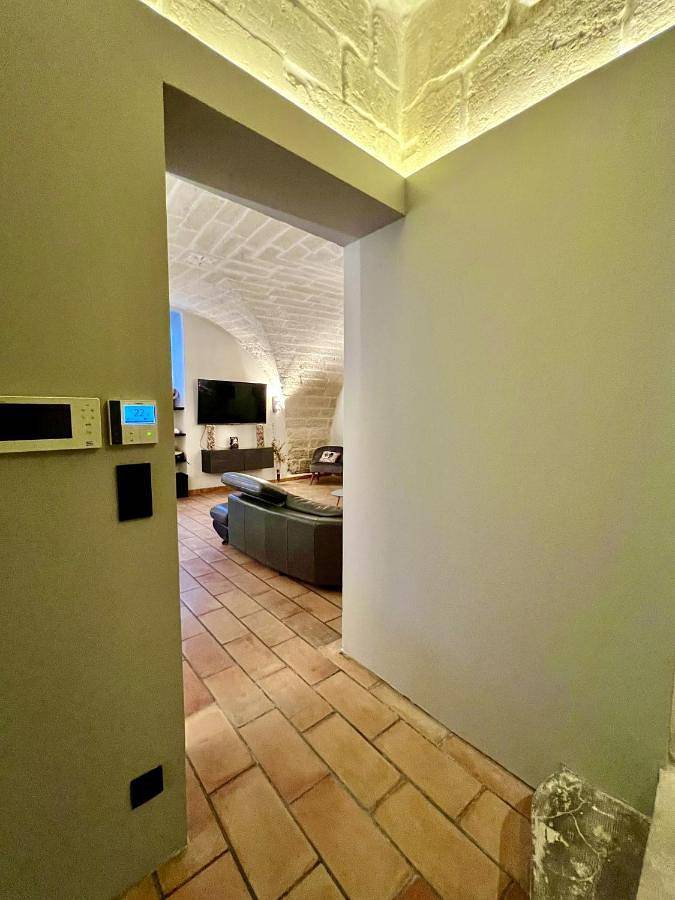 Location de vacances pour 9 personnes, avec vue ainsi que jardin et piscine à Aimargues - 3