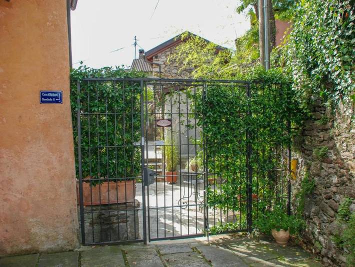 Ferienhaus für 4 Personen, mit Seeblick und Ausblick sowie Garten in Brissago - 4