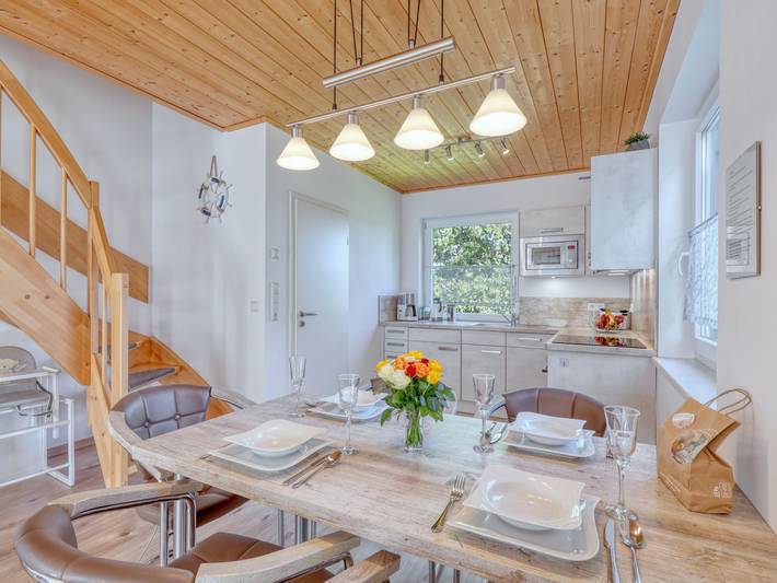 Ferienhaus für 4 Personen, mit Terrasse und Garten in Altefähr - 2
