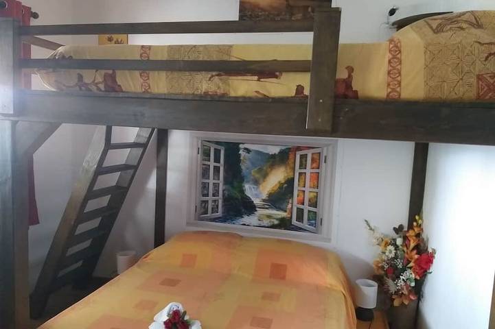 Location de vacances pour 6 personnes, avec terrasse ainsi que jacuzzi et jardin à Saint-Laurent-du-Verdon - 4