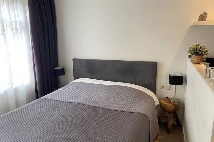 Ferienwohnung für 2 Personen, mit Balkon in Anne Frank Haus - 3