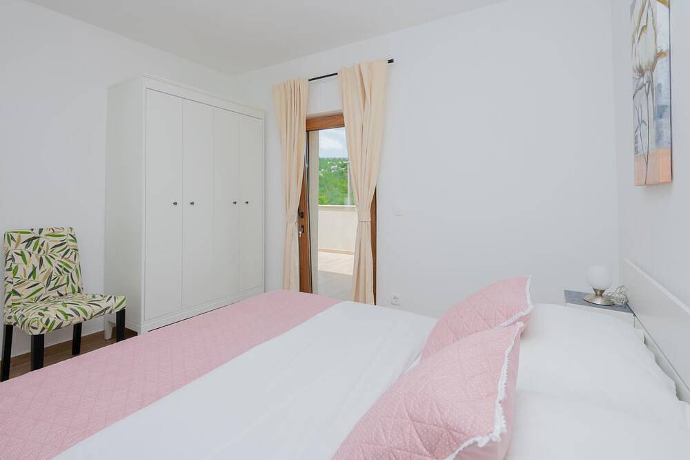 Lovely home in Vrgorac with Wifi in Makarska Riviera