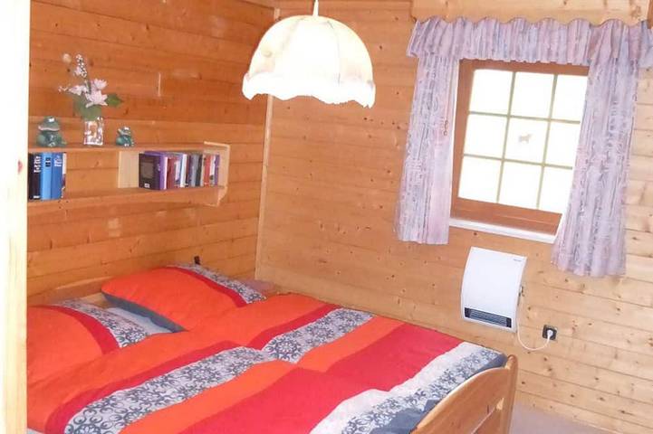 Ferienhaus für 3 Personen, mit Terrasse und Garten in Wiefelstede - 2