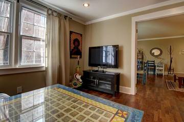 Bungalow for 8 Guests in Atlanta, Fulton County, Picture 1
