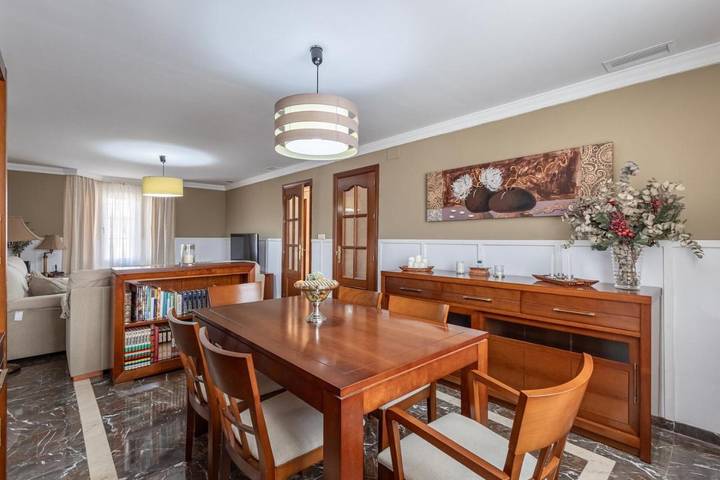 Holiday home for 8 people, with terrace and pool - 1