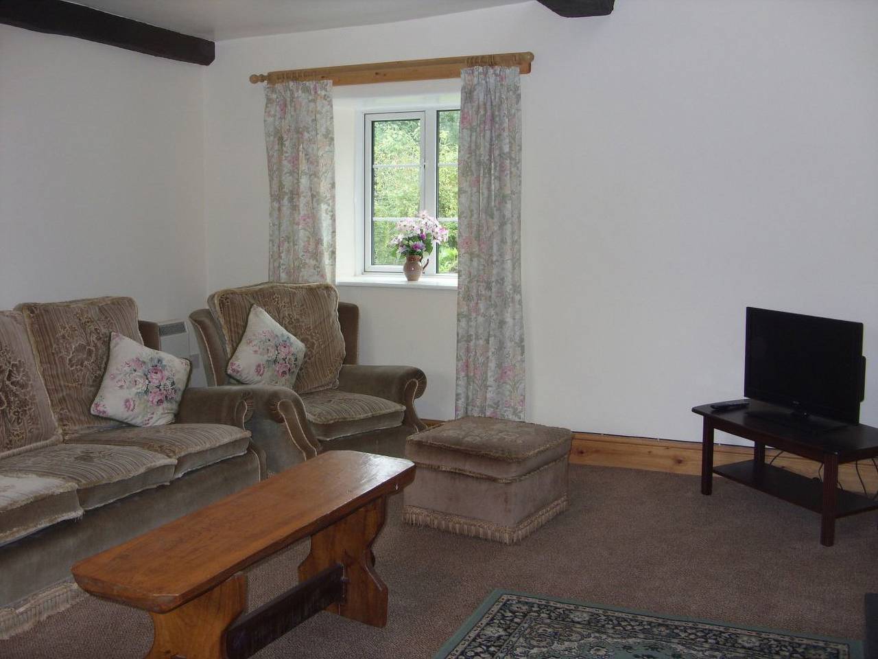 East Hook Holiday Cottages - Daisy Cottage in Devon