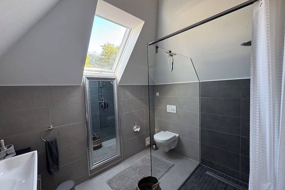 Ganze Wohnung, Fichtelgebirge: Modernes Appartement in Stadtrandlage und sehr naturnah in Marktredwitz, Landkreis Wunsiedel im Fichtelgebirge