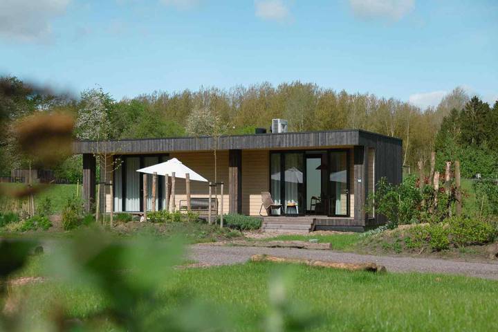 Bungalow voor 4 personen, met tuin en terras, met huisdier in Flevoland