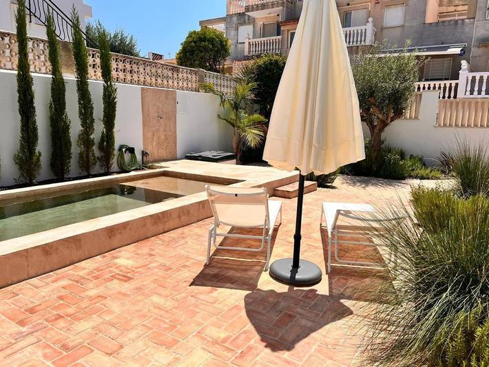 Location de vacances pour 6 personnes, avec vue et terrasse à Piles - 2