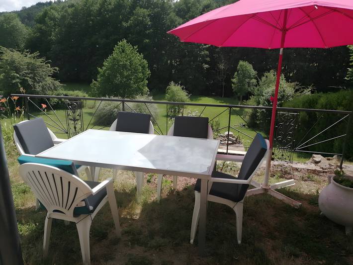 Gîte pour 8 personnes, avec Balcon et Jardin à Bard-le-Régulier