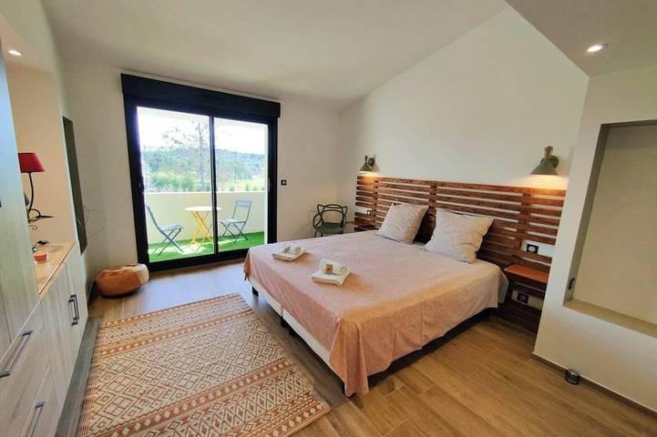 Charming air-conditioned villa - 4 master suites - Swimming pool - Outdoor space in Trèbes, Carcassonne und Umgebung