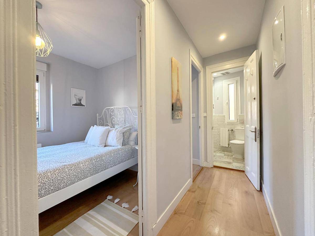 Apartamento entero, Apartment facing the Bizkaia Bridge, Bilbao in Portugalete, Vizcaya