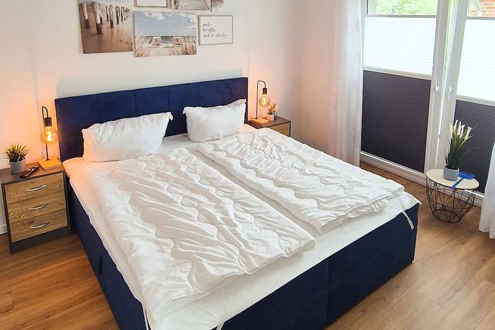 Ferienwohnung für 8 Personen, mit Terrasse und Sauna sowie Pool und Garten in Jade - 2