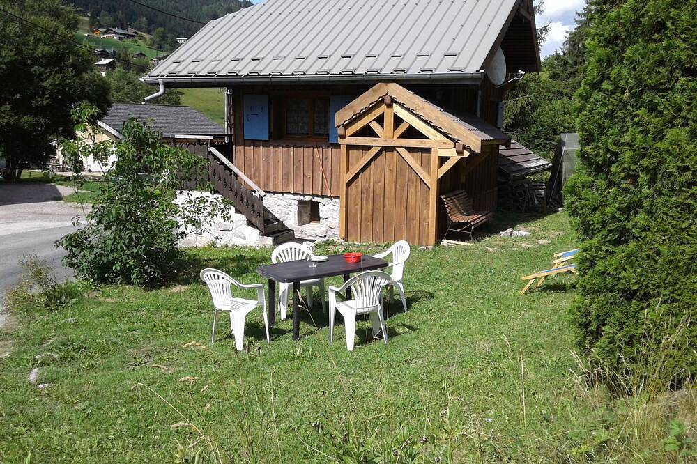 Chalet independiente y atípico 4 pers. Les Gets a 1 km de las pistas, terreno de 200 m2 in Les Gets, Region Bonneville