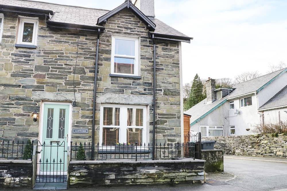 Llwyn Onn, Dolwyddelan in Snowdonia