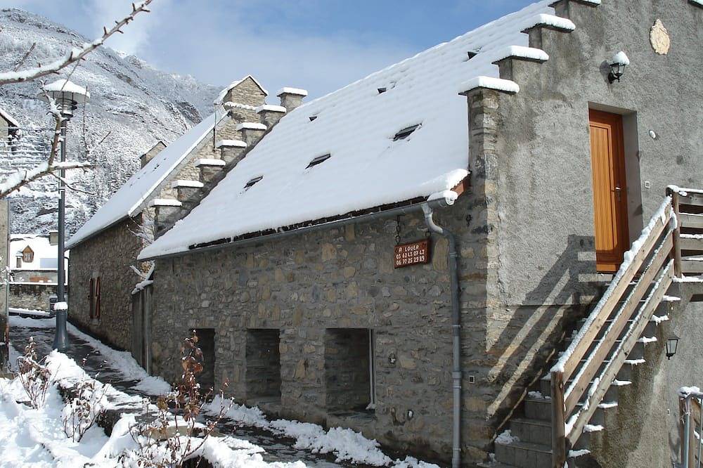 Appartements de charme 2/4 dans une ancienne bergerie-Accès Wifi in Vignec, Parc national des Pyrénées