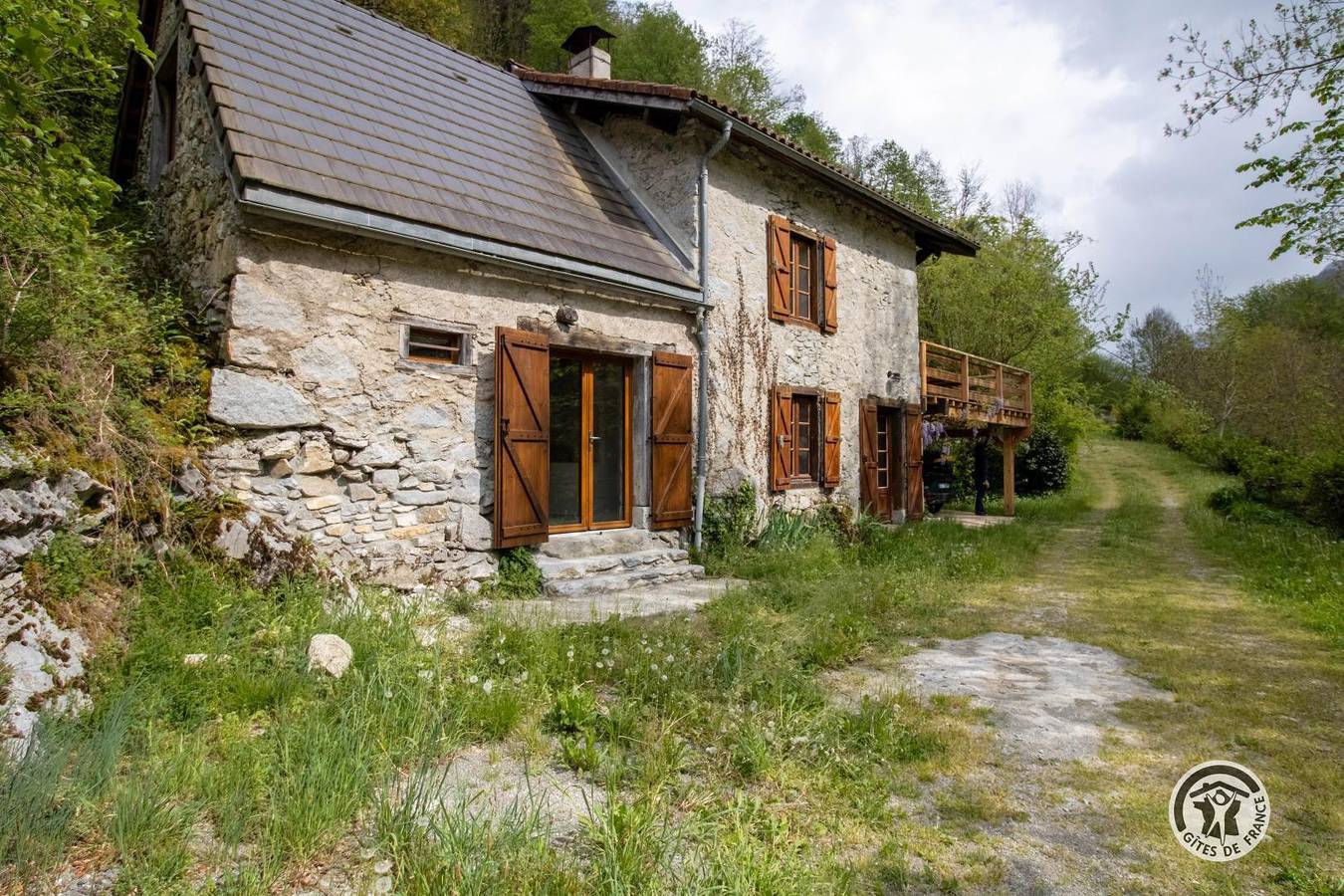 Gîte pour 6 Personnes dans Ercé, Pyrénées