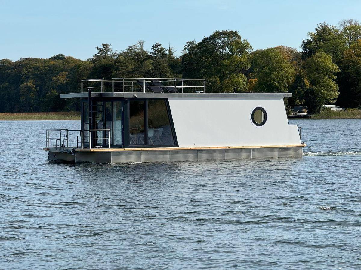 Vindua Pape - Festlieger in Schwerin, Schweriner See