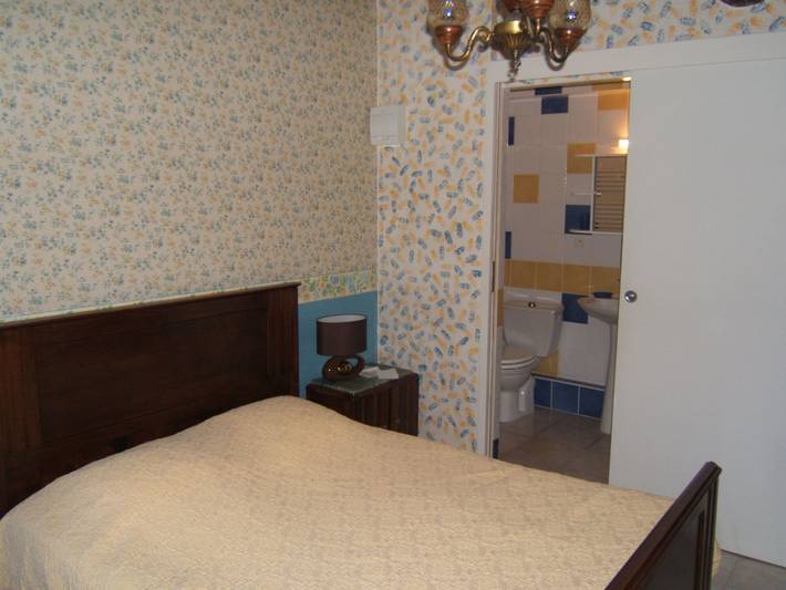 Gîte pour 2 personnes, avec piscine ainsi que jardin et terrasse à Labruguière - 4