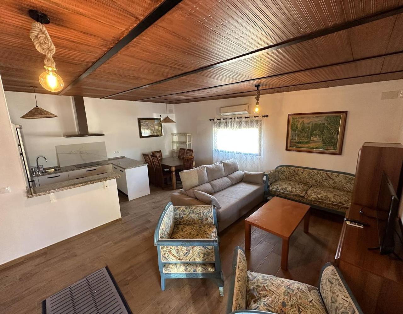 Casa Rural 'La Cabaña De Petra' con Vistas a la Montaña, Wi-Fi y Aire Acondicionado in Guillena, Provincia de Sevilla