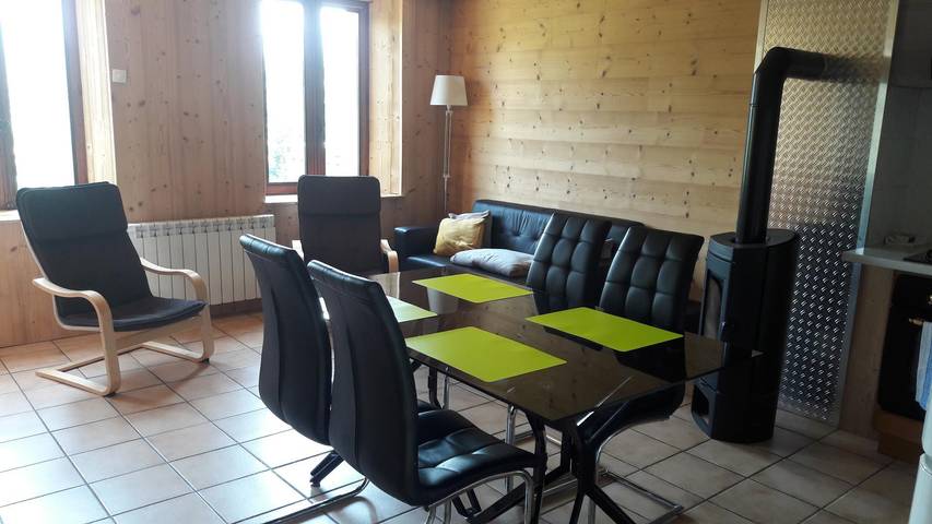 Gîte pour 5 personnes, avec jardin et terrasse, animaux acceptés à Saint-Jean-de-Belleville - 4