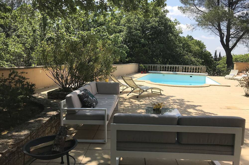 Family gite up to 6P with heated swimming pool in Castillon-du-Gard, Region de Nimes