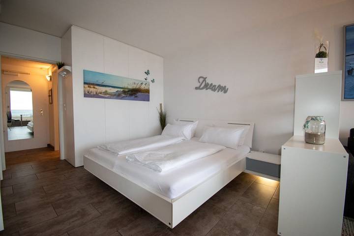 Ferienwohnung für 3 Personen, mit Balkon und Pool sowie Ausblick in Timmendorfer Strand - 2