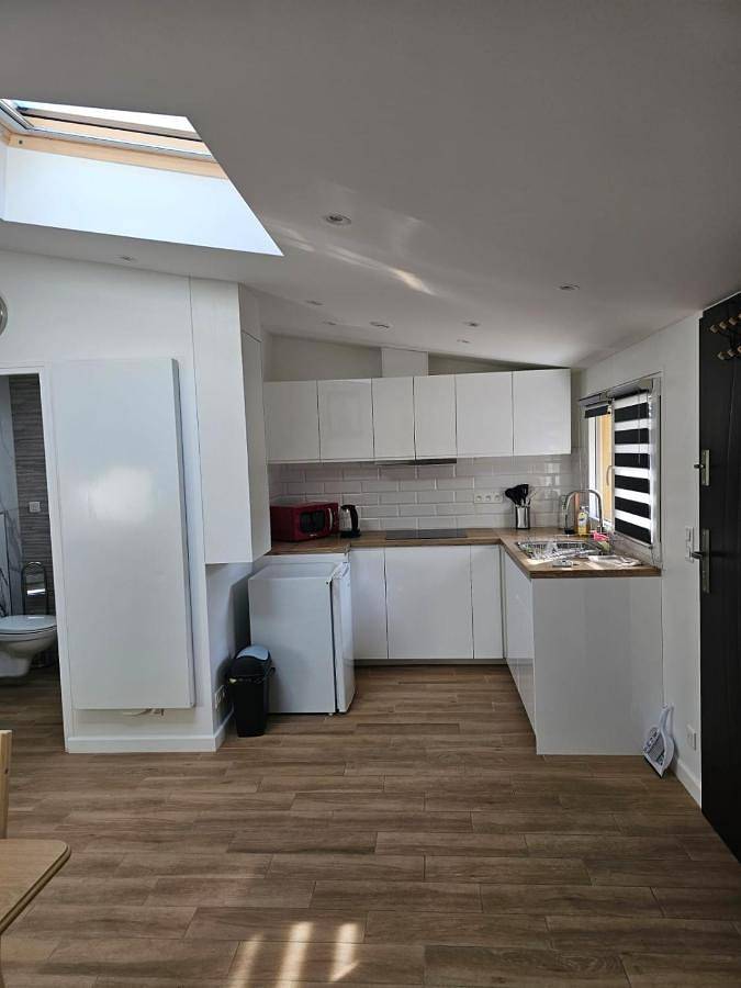 Two-Bedroom House in Villabé, Essonne