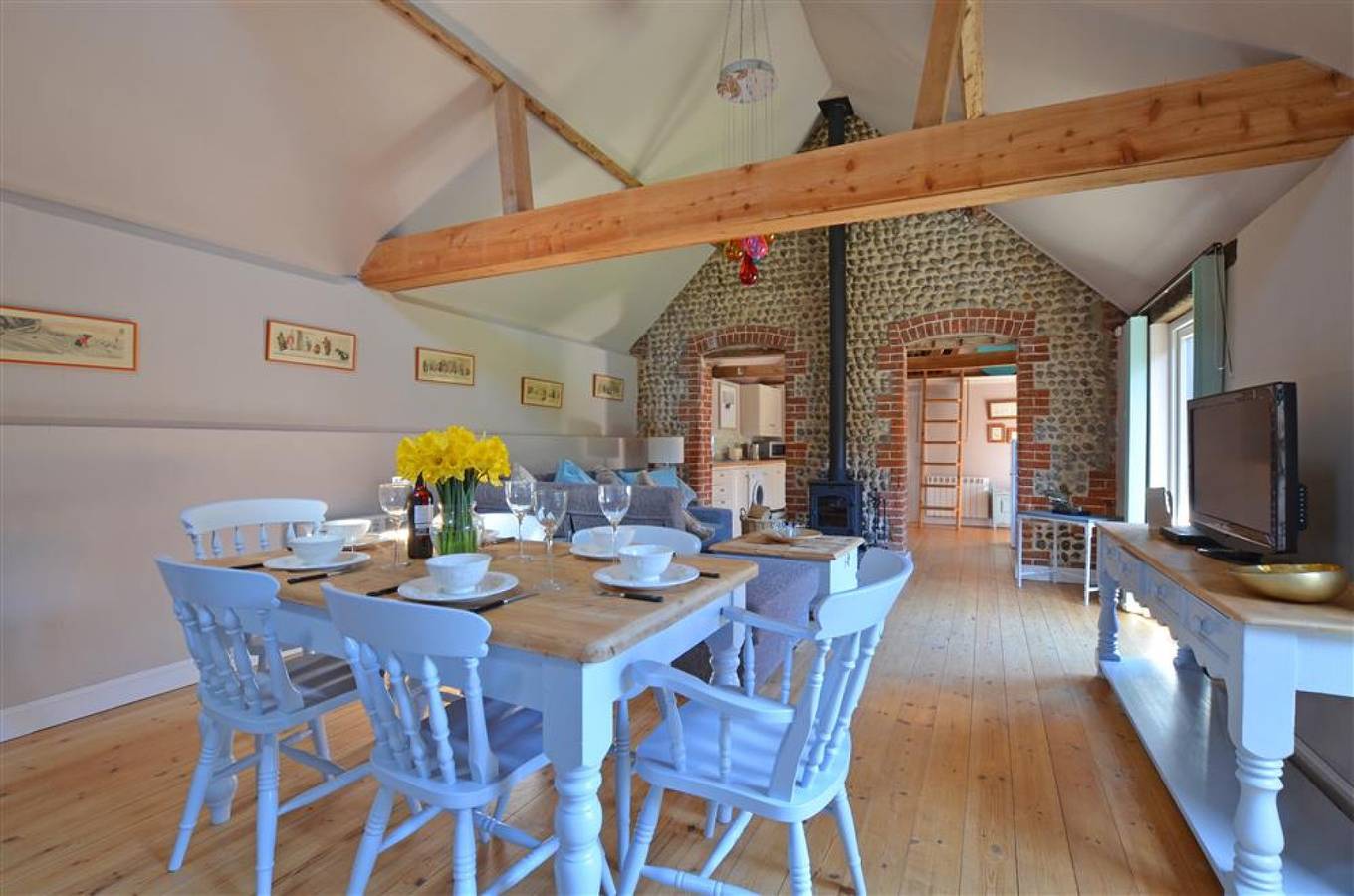 Rainbow Cottage in Roughton, Norfolk Coast
