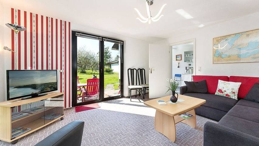 Ferienwohnung für 6 Personen, mit Terrasse und Garten - 1