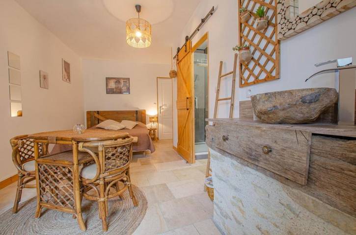 Location de vacances pour 4 personnes, avec Terrasse dans Marolles-sous-Lignières