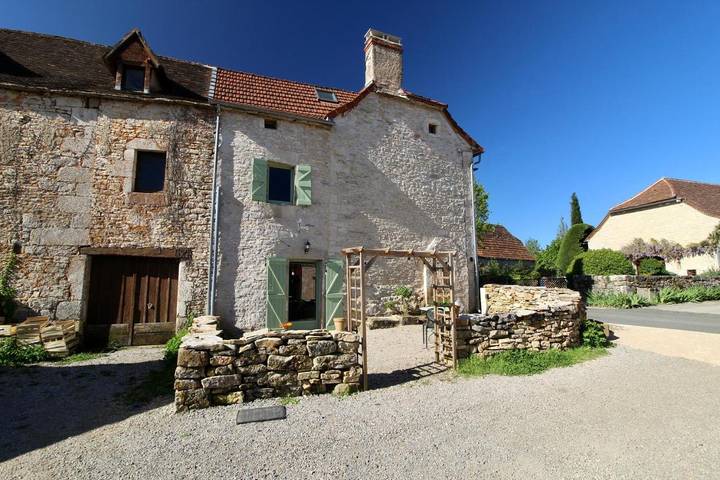 Location de vacances pour 10 personnes, avec terrasse, animaux acceptés à Espédaillac - 2