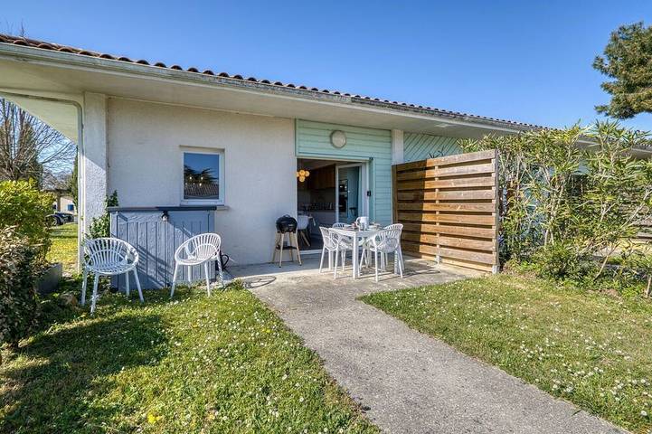 Ferienhaus für 6 Personen, mit Garten und Sauna sowie Pool - 1