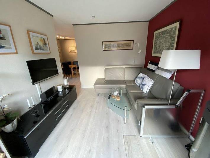 Ferienwohnung für 3 Personen, mit Terrasse und Garten in Lemkenhafen - 2