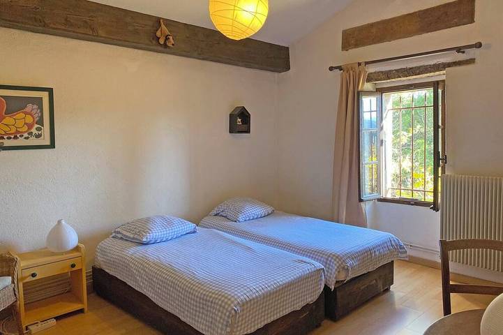 Location de vacances pour 6 personnes, avec Terrasse et Jardin à Castelnou - 4